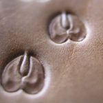 011-07 Deer track Leather stamp - Image 2