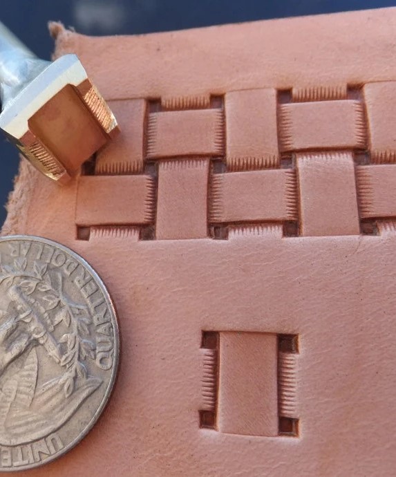 Quadratic Basket - straps