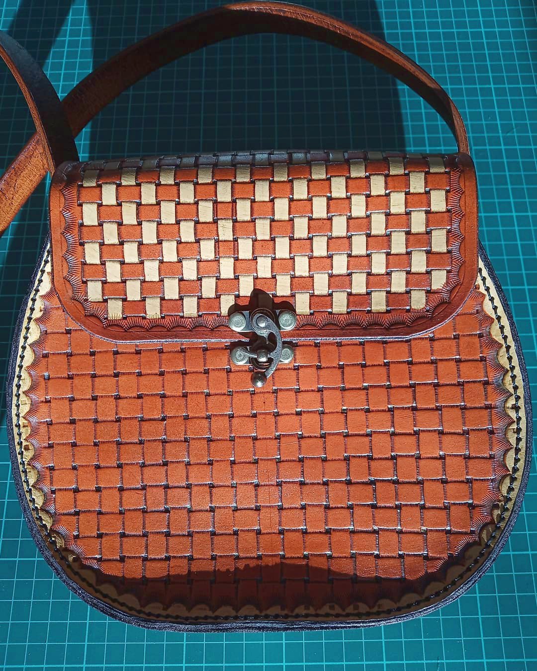 Quadratic Basket - straps