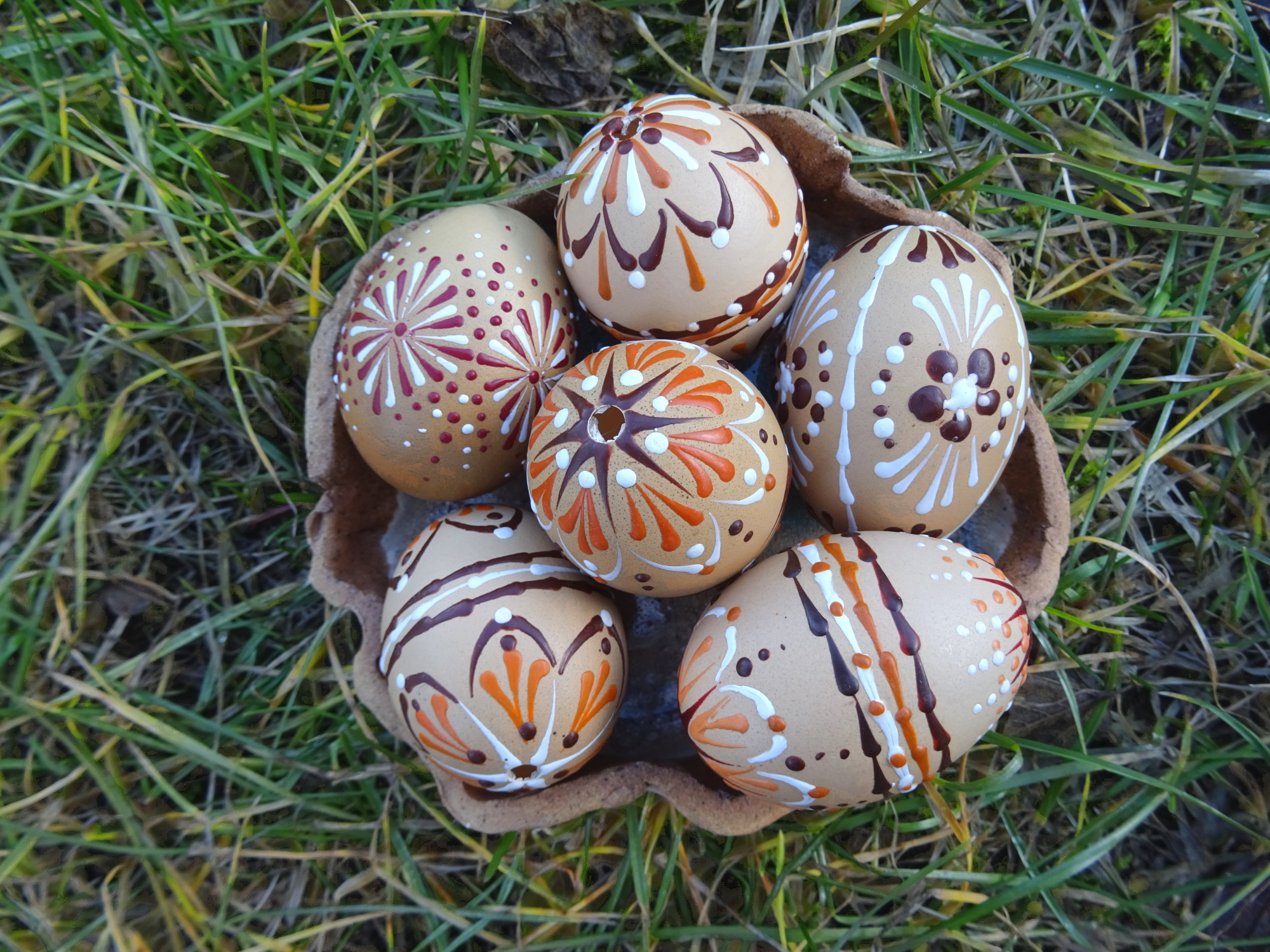 Easter egg decorating stand