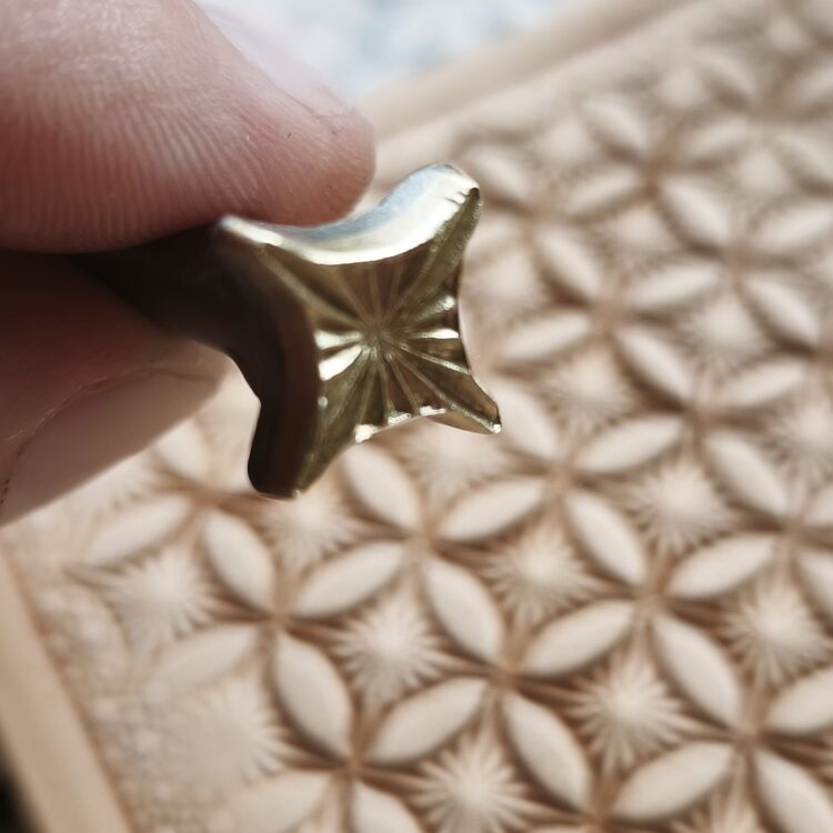 012-15 Star with ornament leather stamp