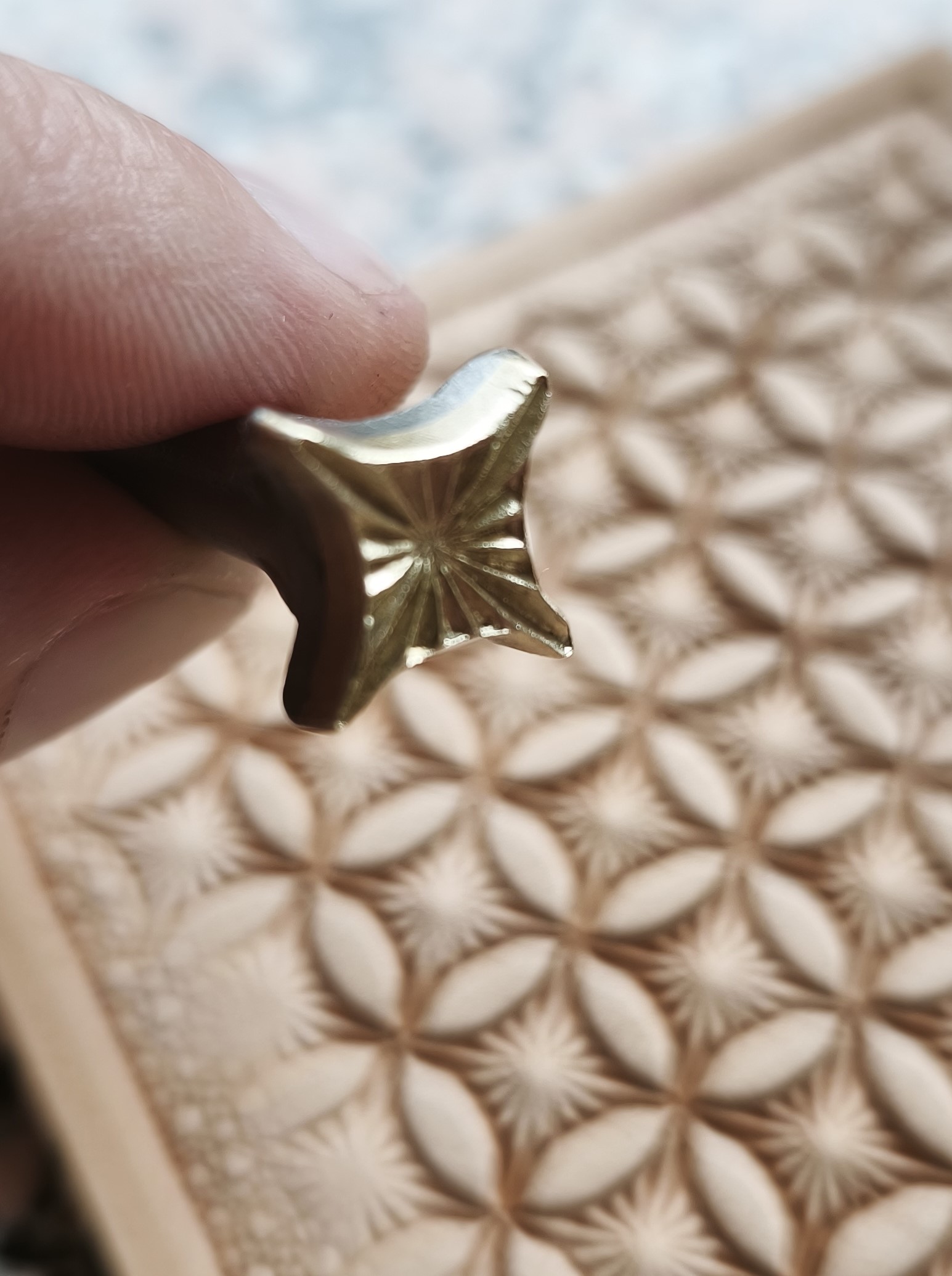 012-15 Star with ornament leather stamp