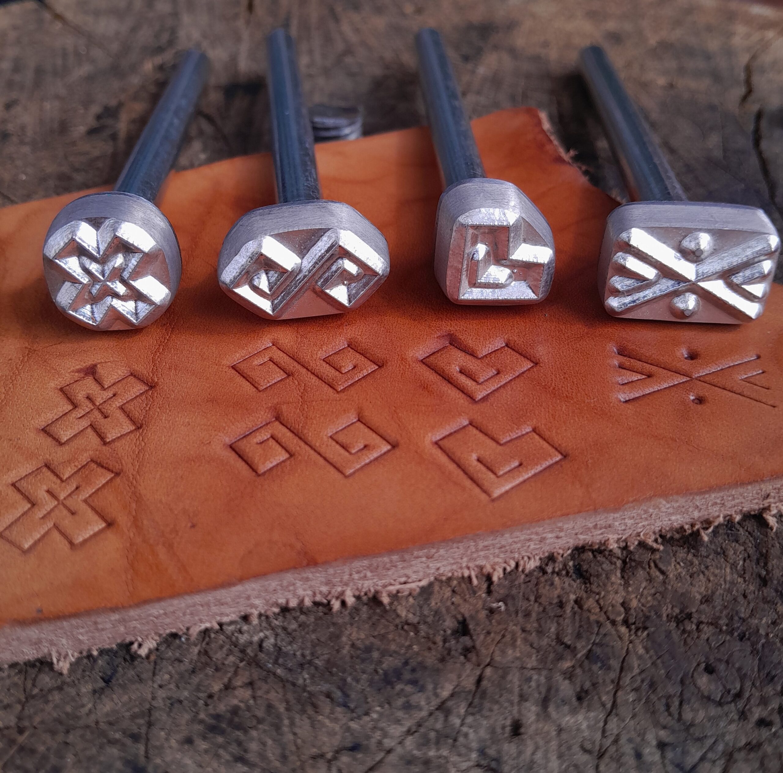 017-27 Set of 4 Leather stamps - Stylized Heart, Ram's horns, Stylized Cross and Cross in Diamond - Image 4